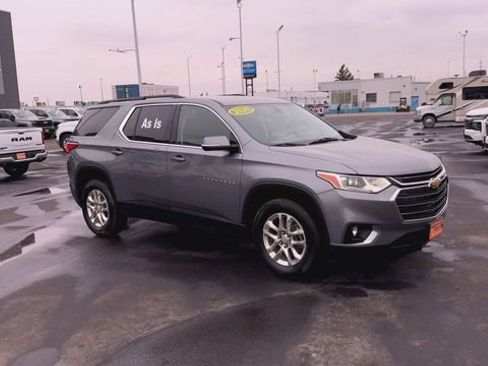 Used 2020 Chevrolet Traverse LT w/ LPO, Floor Liner Package image 2