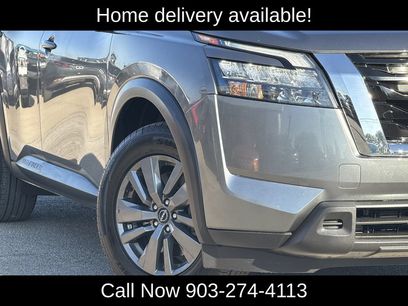 Used 2025 Nissan Pathfinder SV