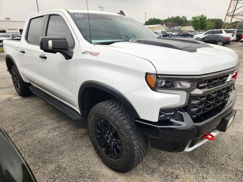 Used 2023 Chevrolet Silverado 1500 ZR2 w/ Technology Package AWD/4WD image 1