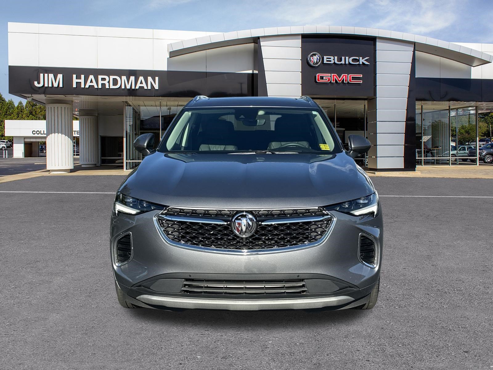 Used 2022 Buick Envision Avenir w/ Technology Package II FWD image 2