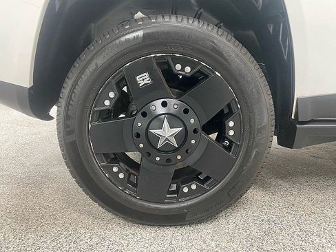 Used 2011 Jeep Compass Latitude image 27