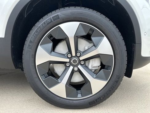 New 2026 Volvo XC40 B5 Plus w/ Protection Package Premier image 9