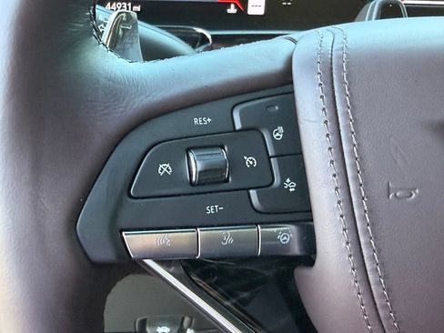 Used 2024 Cadillac Escalade V AWD/4WD image 25