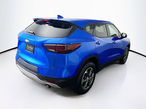 Used 2025 Chevrolet Blazer LT image 9