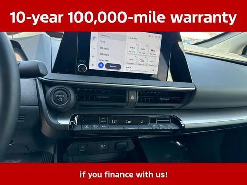 Used 2025 Toyota Prius LE FWD image 27