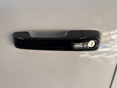 Used 2023 RAM 1500 Big Horn AWD/4WD image 20