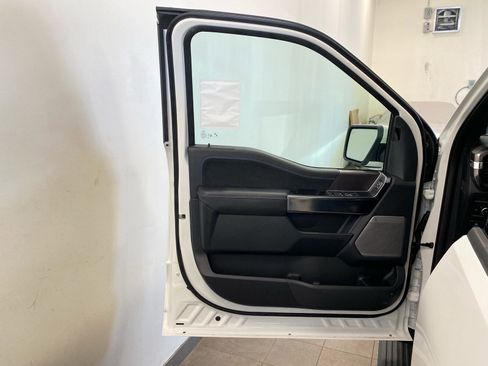 New 2025 Ford F150 Platinum image 15