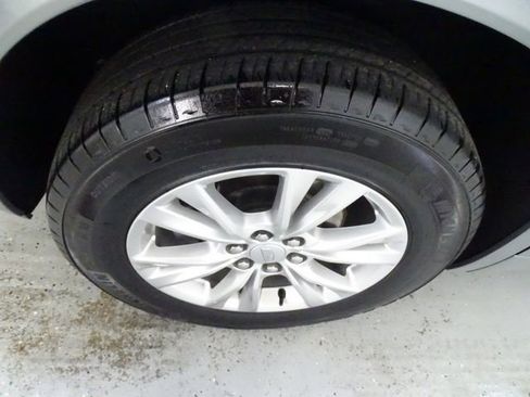 Used 2024 Cadillac XT6 Luxury w/ LPO, Floor Liner Package AWD/4WD image 26