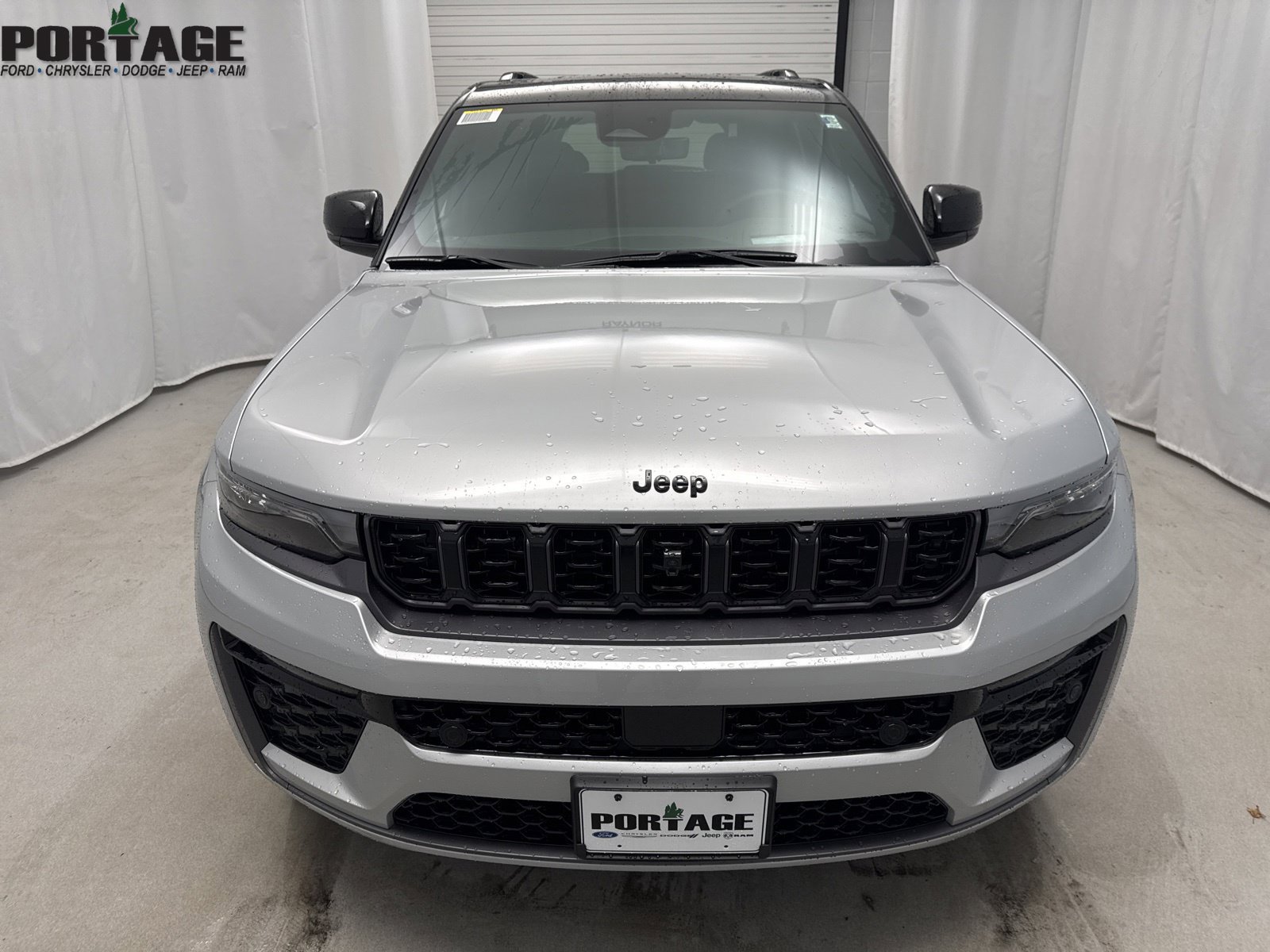 New 2026 Jeep Grand Cherokee Summit w/ Obsidian Package AWD/4WD image 6