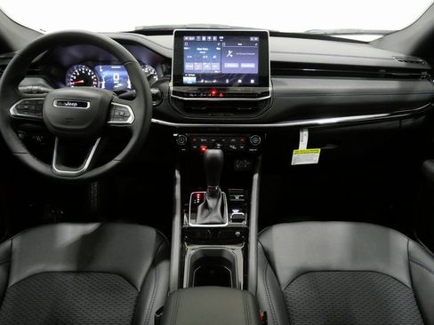 New 2026 Jeep Compass Latitude w/ Sun and Sound Group image 11