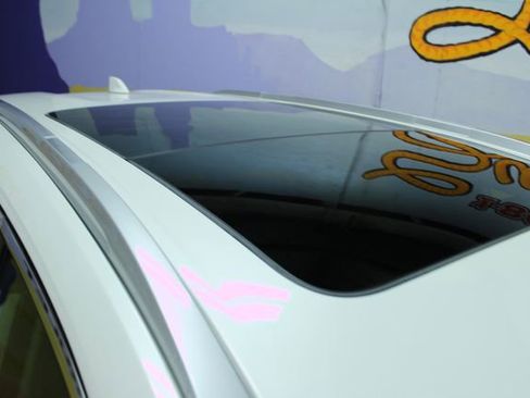 Used 2021 Nissan Rogue SV image 5