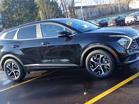 Certified 2023 Kia Sportage EX image 4