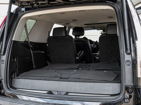 Used 2019 Cadillac Escalade Luxury AWD/4WD image 58