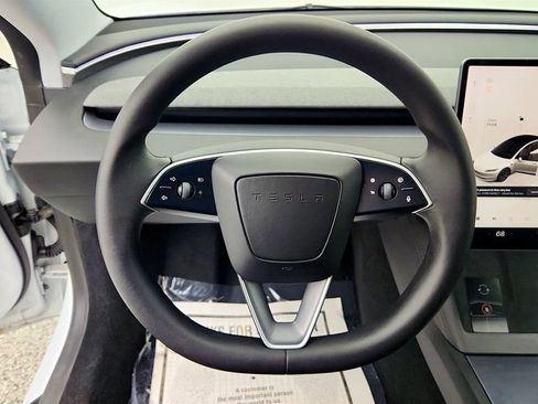 Used 2025 Tesla Model 3 Long Range RWD image 13