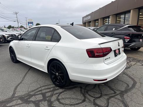 Used 2018 Volkswagen Jetta Sport FWD image 7