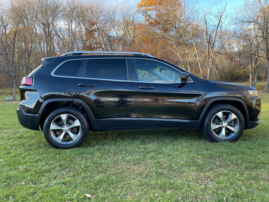 Used 2019 Jeep Cherokee Limited w/ Luxury Group AWD/4WD image 37