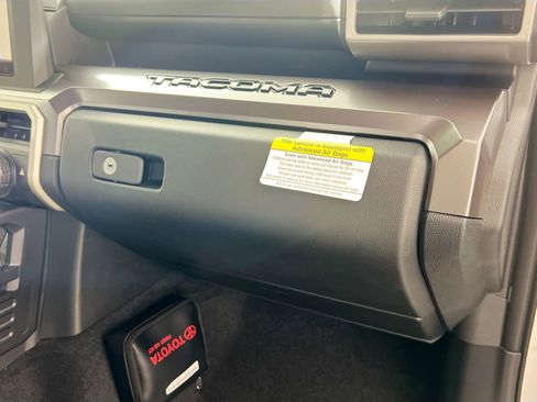 New 2025 Toyota Tacoma TRD Off-Road image 33