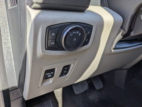 Used 2019 Ford F150 XLT w/ Equipment Group 302A Luxury image 19