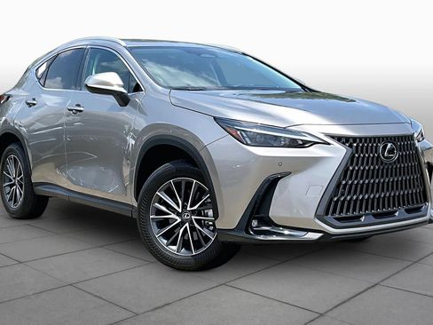 Used 2025 Lexus NX 250 FWD w/ Accessory Package (Z1) image 3