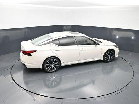 Used 2019 Nissan Altima 2.5 SR w/ SR Premium Package FWD image 21