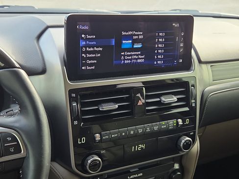 Used 2022 Lexus GX 460 Premium image 18