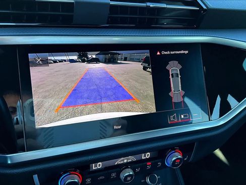 Used 2019 Audi Q3 2.0T Premium Plus image 25