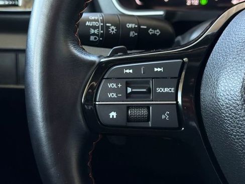 Certified 2025 Honda Pilot Sport image 29