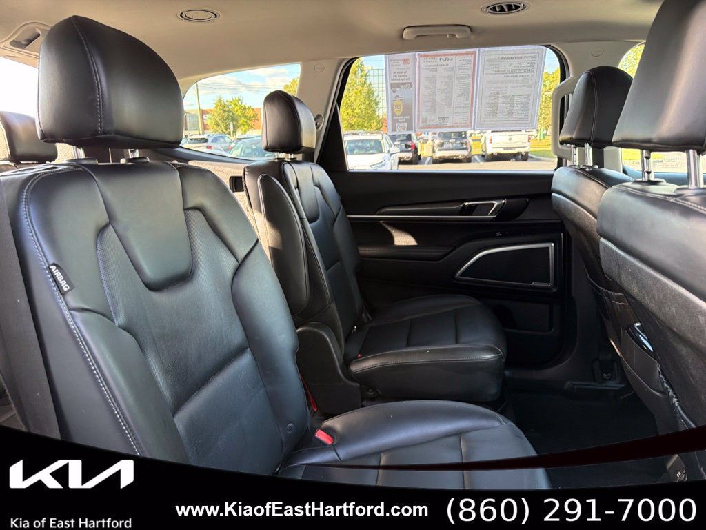 Certified 2024 Kia Telluride S w/ S Sunroof Package AWD/4WD image 13