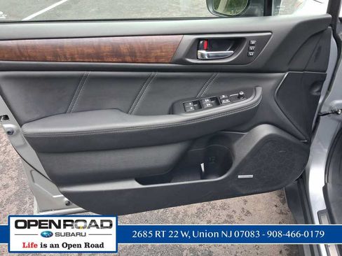 Used 2019 Subaru Outback 3.6R Limited AWD/4WD image 26