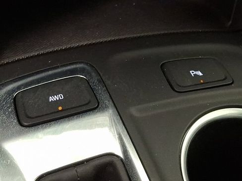Used 2024 Chevrolet Equinox LT w/ LPO, Floor Liner Package AWD/4WD image 23