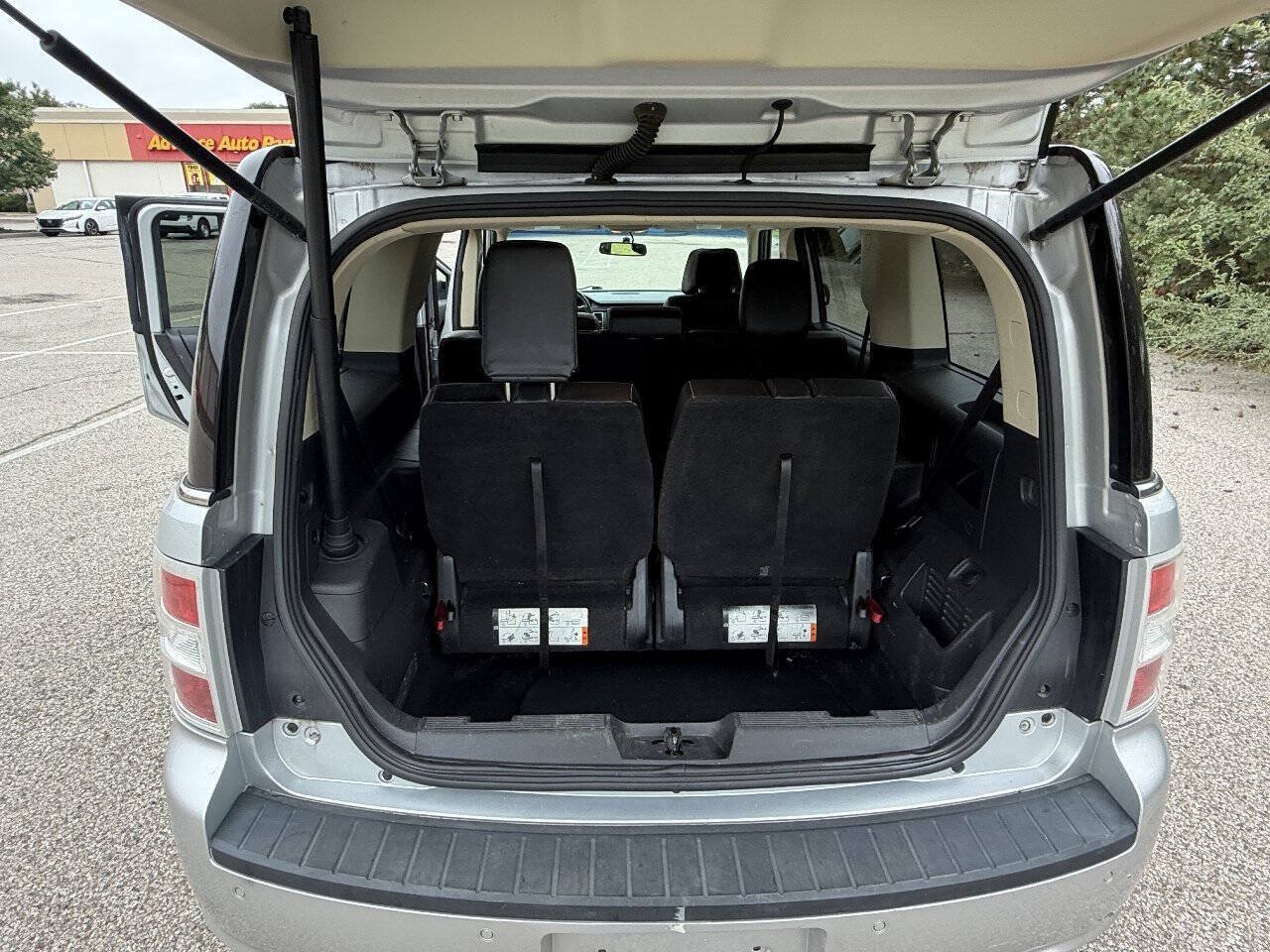 Used 2015 Ford Flex SEL w/ Equipment Group 202A FWD image 9