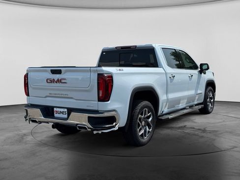 New 2026 GMC Sierra 1500 SLT w/ SLT Premium Plus Package AWD/4WD image 8