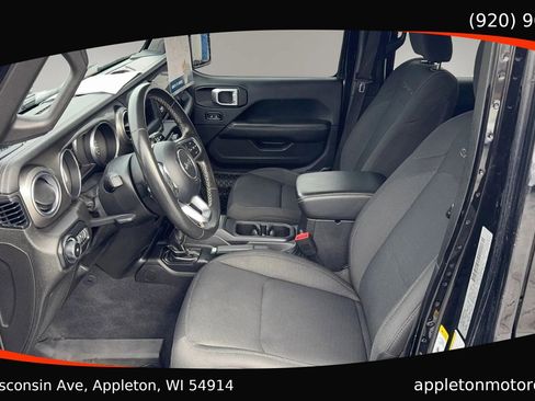 Used 2019 Jeep Wrangler Unlimited Sahara w/ Safety Group image 13