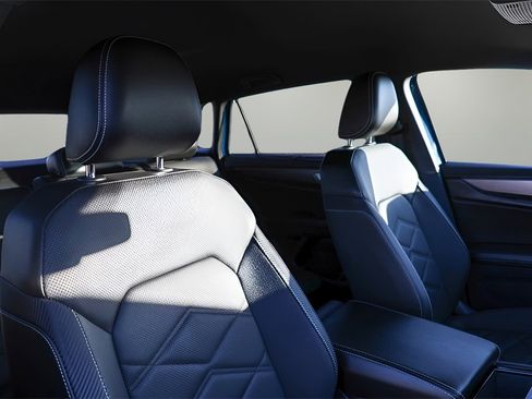 Used 2025 Volkswagen Atlas Cross Sport SE image 20