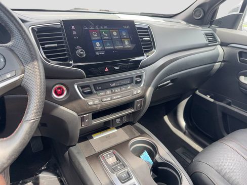 Used 2023 Honda Passport TrailSport image 21
