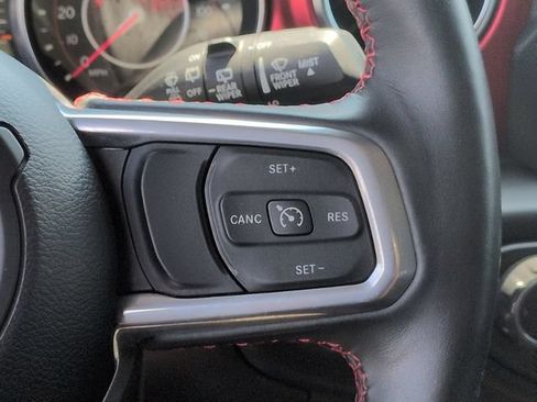 Used 2022 Jeep Wrangler Unlimited Rubicon w/ Dual Top Group AWD/4WD image 17
