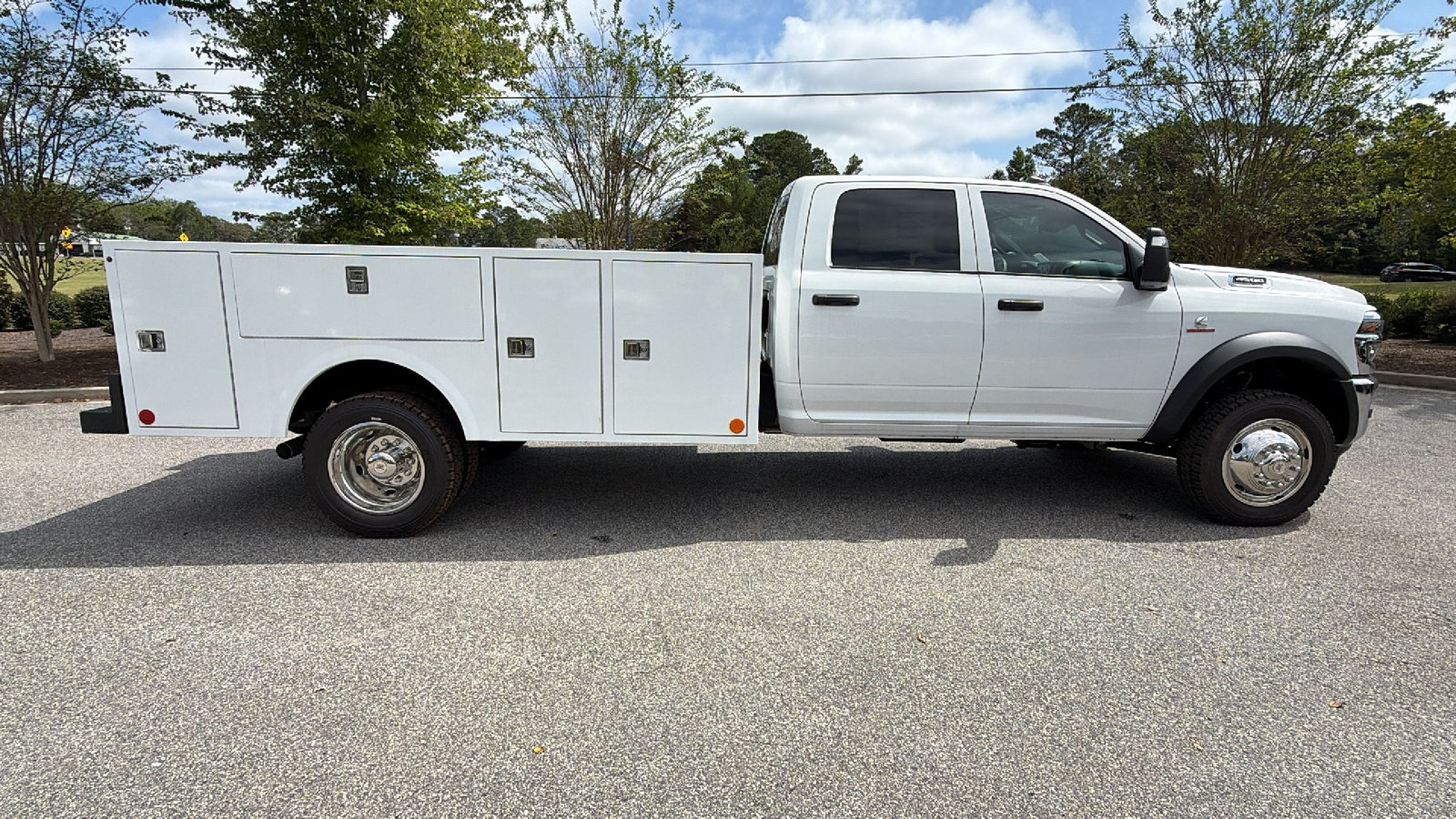 New 2026 RAM 4500 Tradesman w/ Chrome Appearance Group AWD/4WD image 7