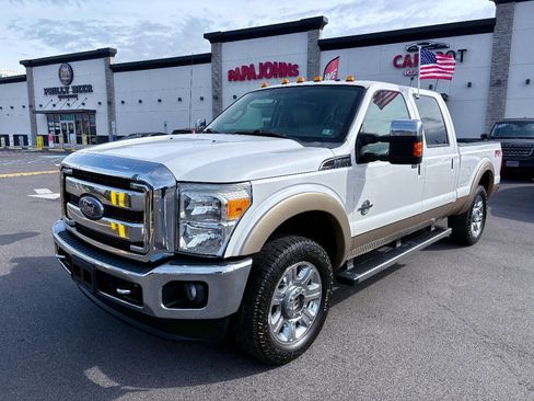 Used 2013 Ford F250 Lariat w/ Lariat Ultimate Pkg image 2