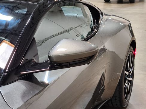 Used 2021 Aston Martin DB11 Coupe RWD image 28