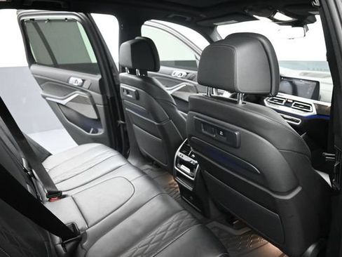 Used 2022 BMW X5 M50i w/ Executive Package AWD/4WD image 21