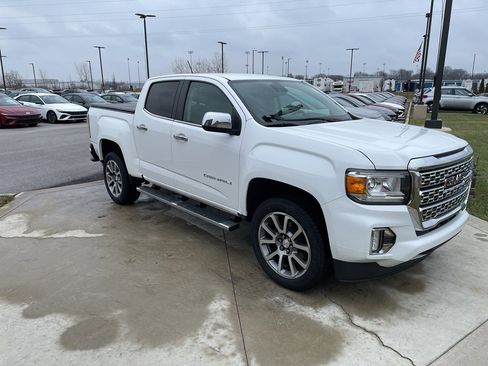 Used 2021 GMC Canyon Denali image 5
