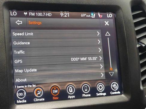 Used 2020 Jeep Cherokee Trailhawk AWD/4WD image 43