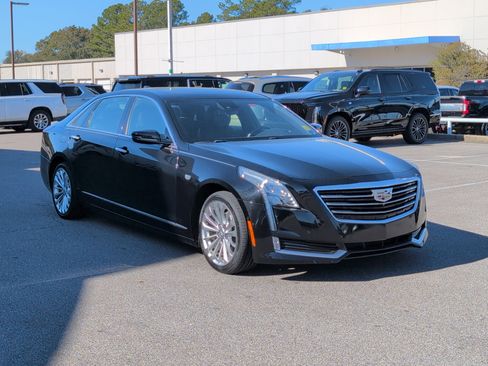 Used 2018 Cadillac CT6 Luxury image 8