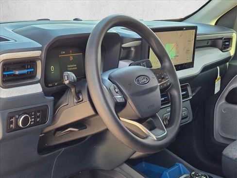New 2025 Ford Maverick XLT image 3
