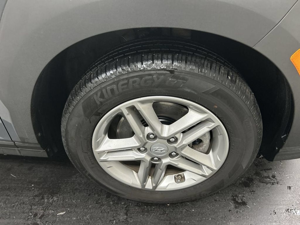 Used 2023 Hyundai Kona SE AWD/4WD image 8