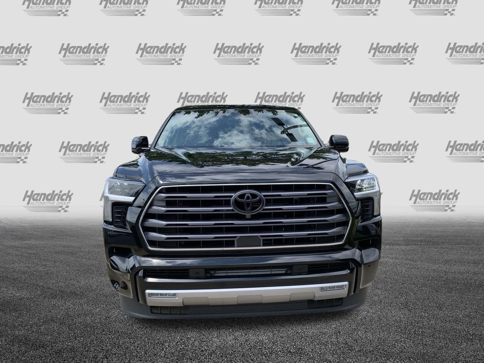Used 2024 Toyota Sequoia Limited AWD/4WD image 3
