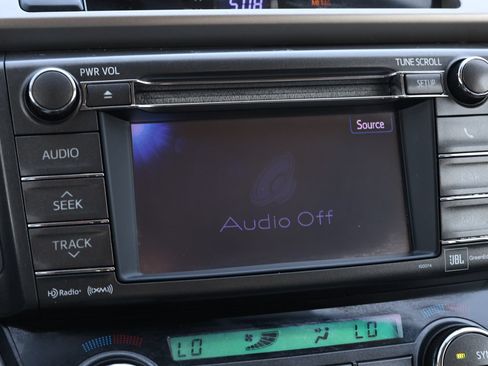 Used 2013 Toyota RAV4 Limited FWD image 21