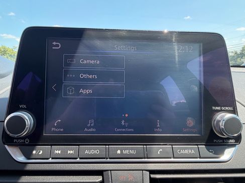 Used 2024 Nissan Altima 2.5 SV FWD image 41
