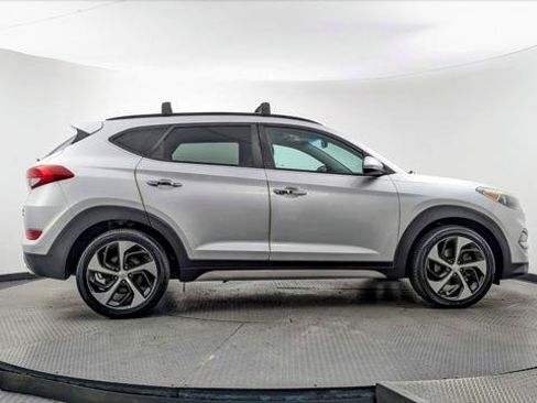 Used 2018 Hyundai Tucson Limited w/ Ultimate Package 02 AWD/4WD image 9