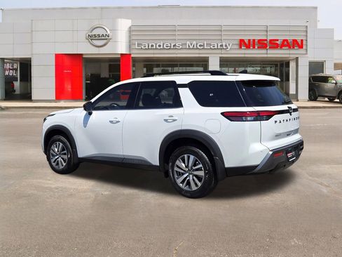 New 2026 Nissan Pathfinder SL w/ Cargo Package FWD image 5